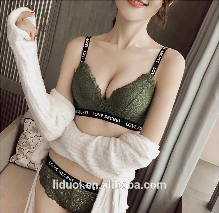 Europe and the United States lace letter shoulder straps gathered bra side of the side of the milk comfortable breathable  bra